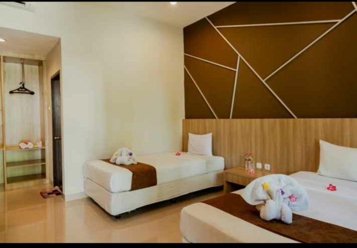 Puri Senggigi Hotel Mangsit ภายนอก รูปภาพ