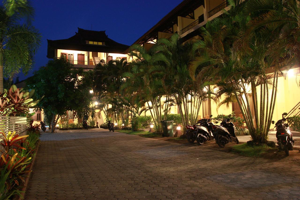 Puri Senggigi Hotel Mangsit ภายนอก รูปภาพ
