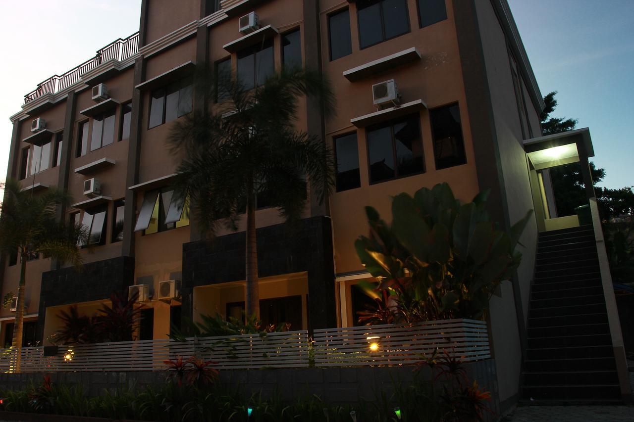 Puri Senggigi Hotel Mangsit ภายนอก รูปภาพ
