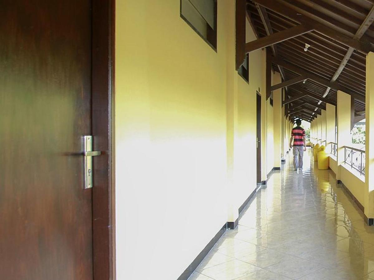 Puri Senggigi Hotel Mangsit ภายนอก รูปภาพ