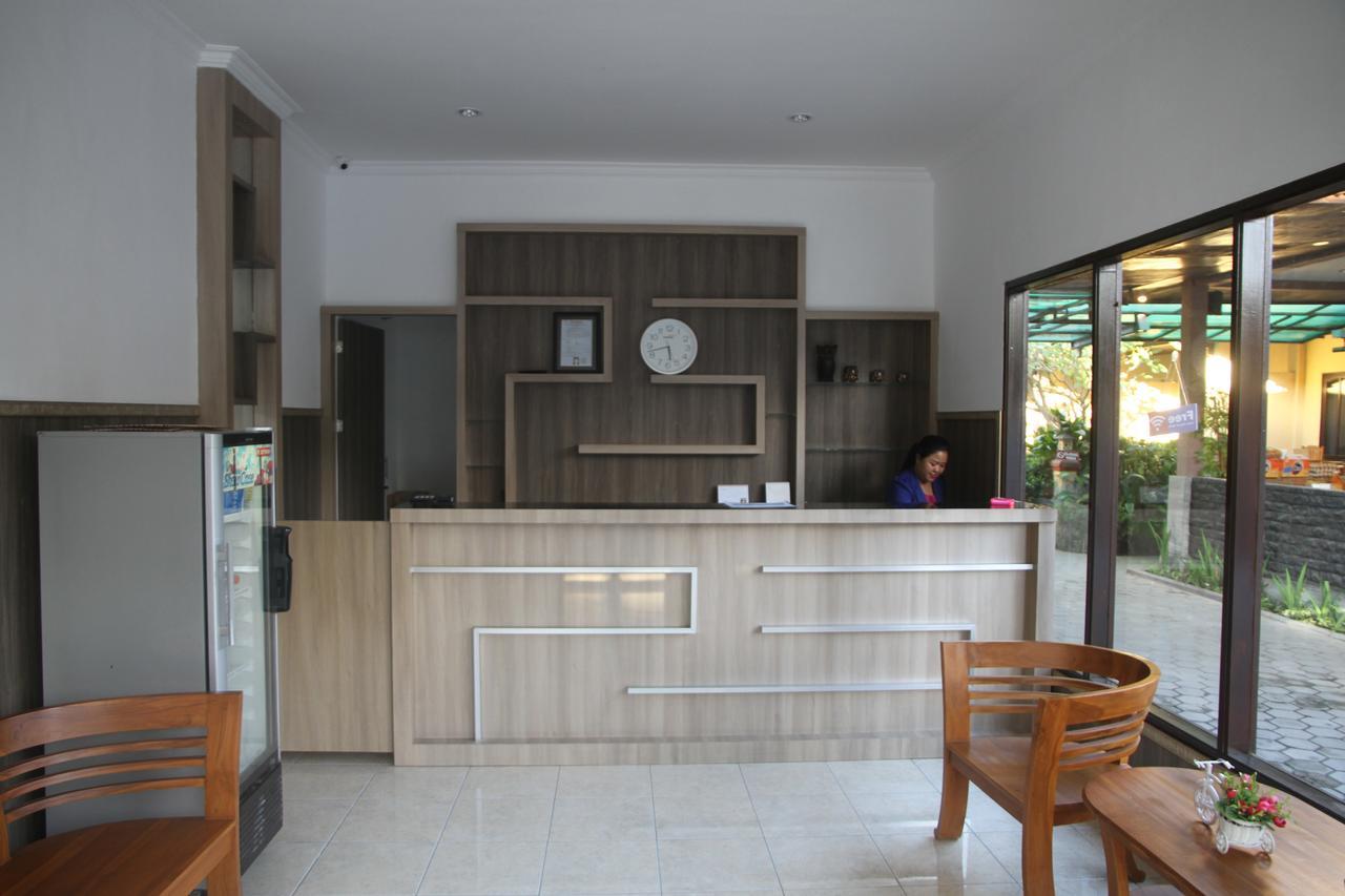 Puri Senggigi Hotel Mangsit ภายนอก รูปภาพ