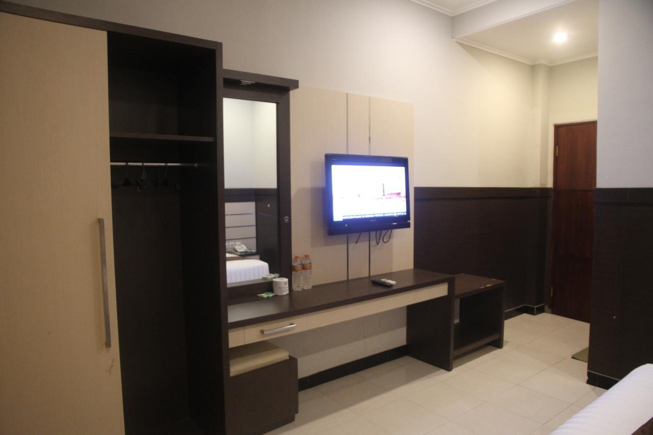 Puri Senggigi Hotel Mangsit ภายนอก รูปภาพ