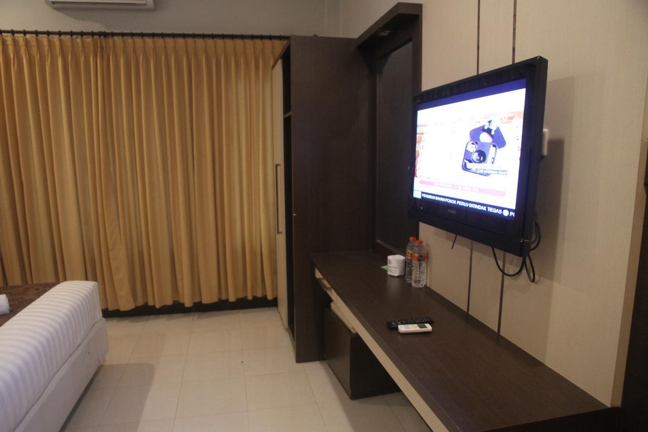 Puri Senggigi Hotel Mangsit ภายนอก รูปภาพ