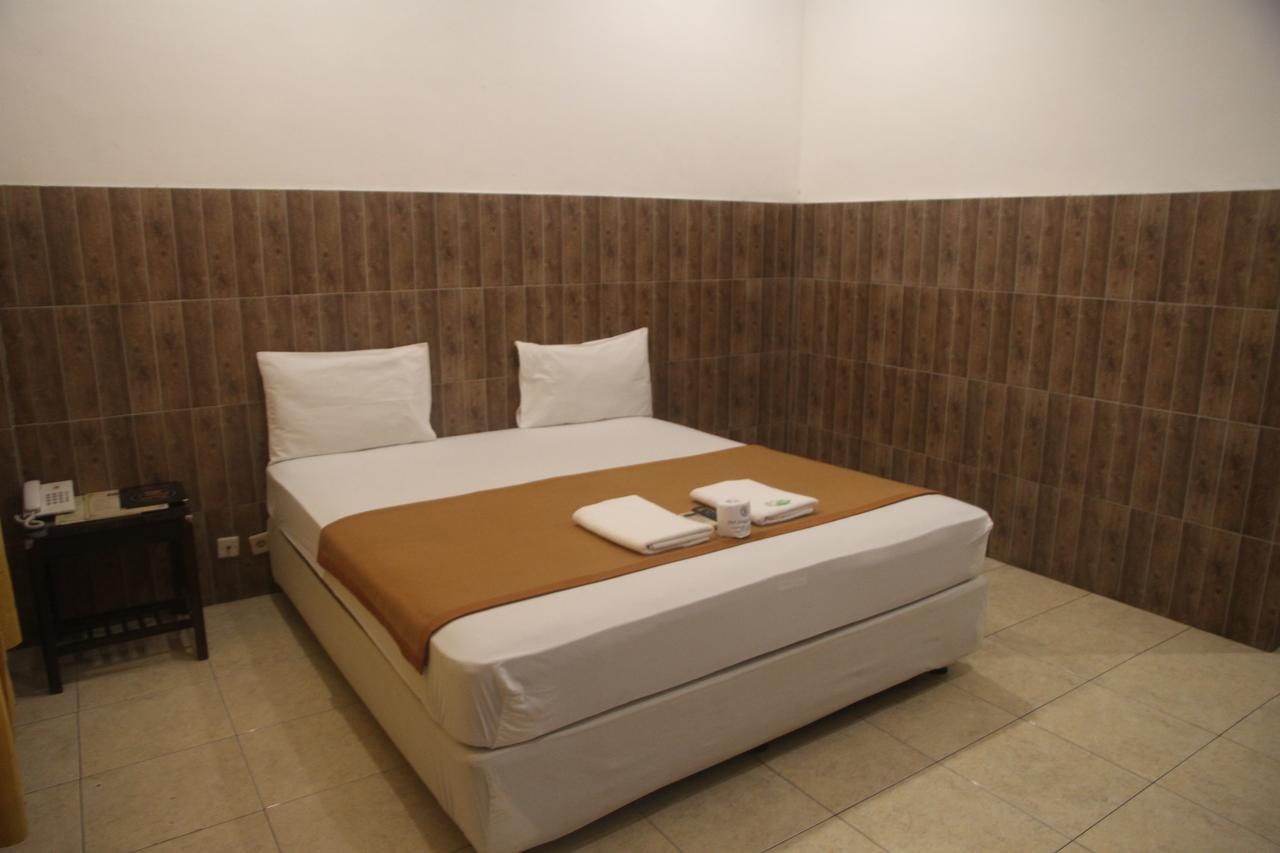Puri Senggigi Hotel Mangsit ภายนอก รูปภาพ