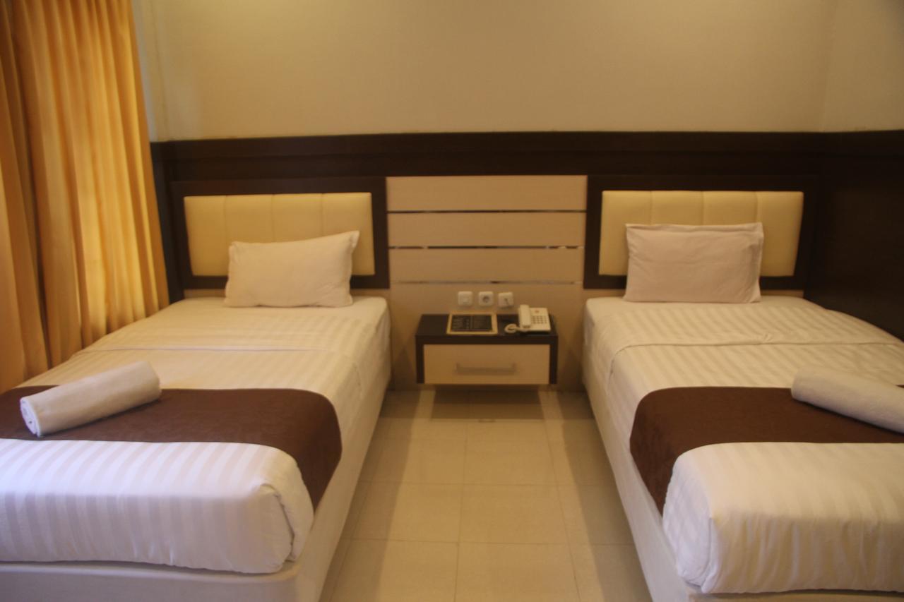 Puri Senggigi Hotel Mangsit ภายนอก รูปภาพ