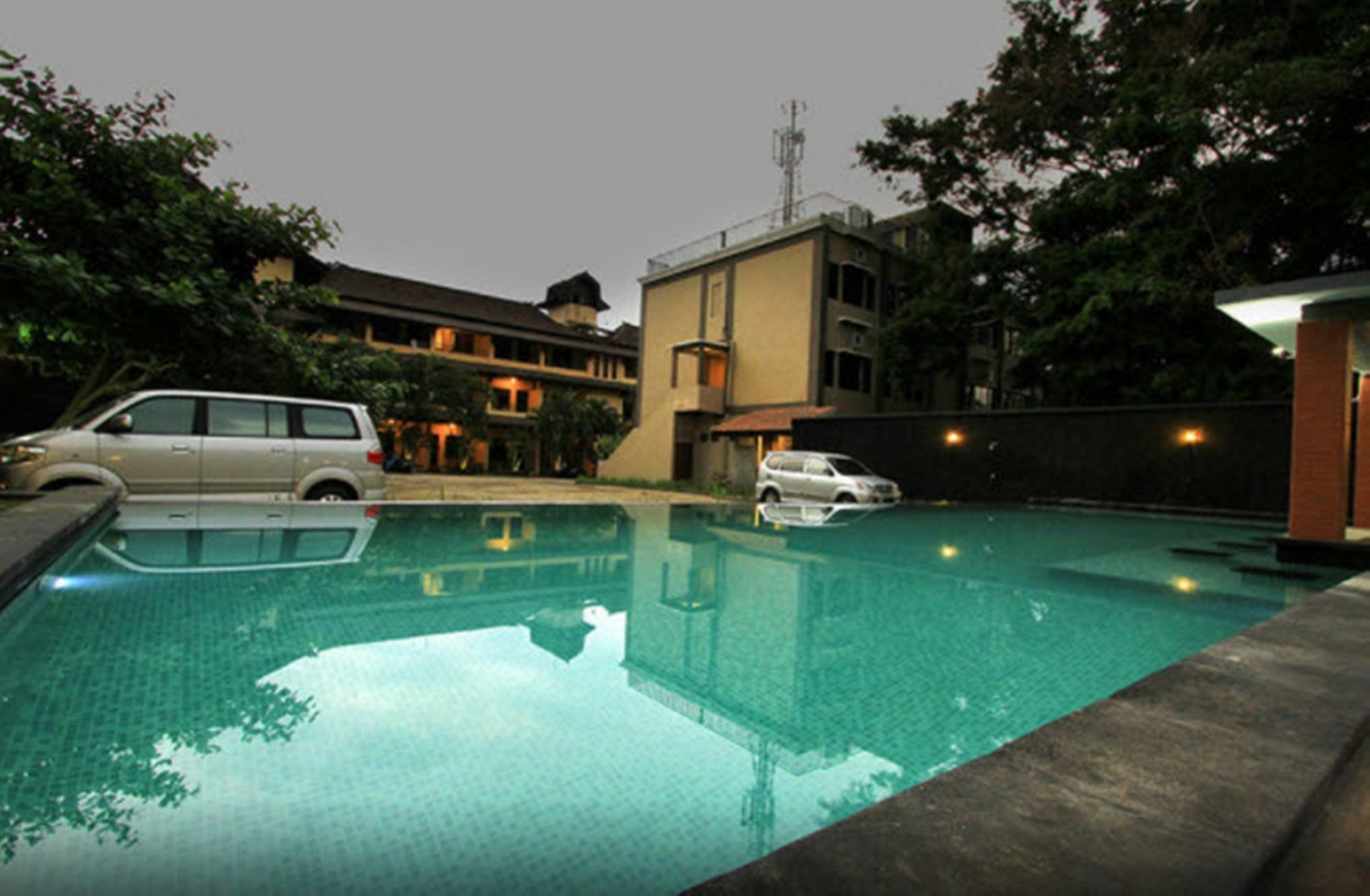 Puri Senggigi Hotel Mangsit ภายนอก รูปภาพ