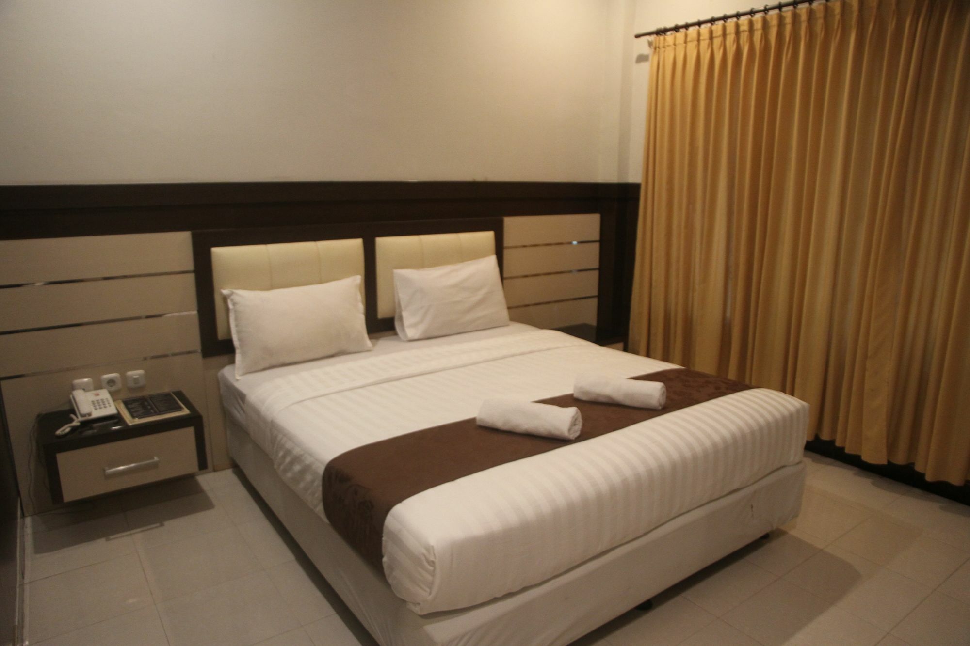 Puri Senggigi Hotel Mangsit ภายนอก รูปภาพ